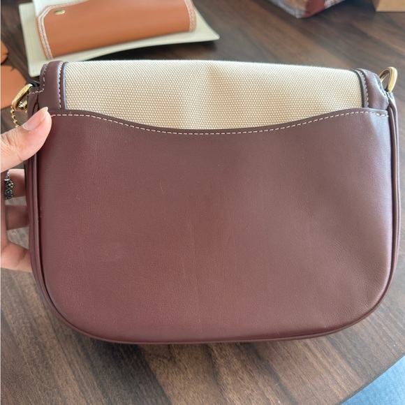 Coach Amelia Saddle Bag - Picture 2 of 11